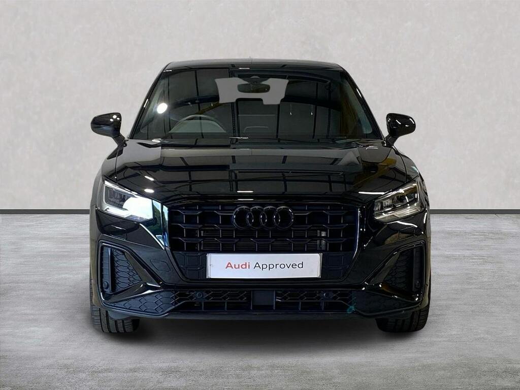 Audi Q2 1.5 Tfsi Cod 35 Black Edition Suv S Tro Black #5