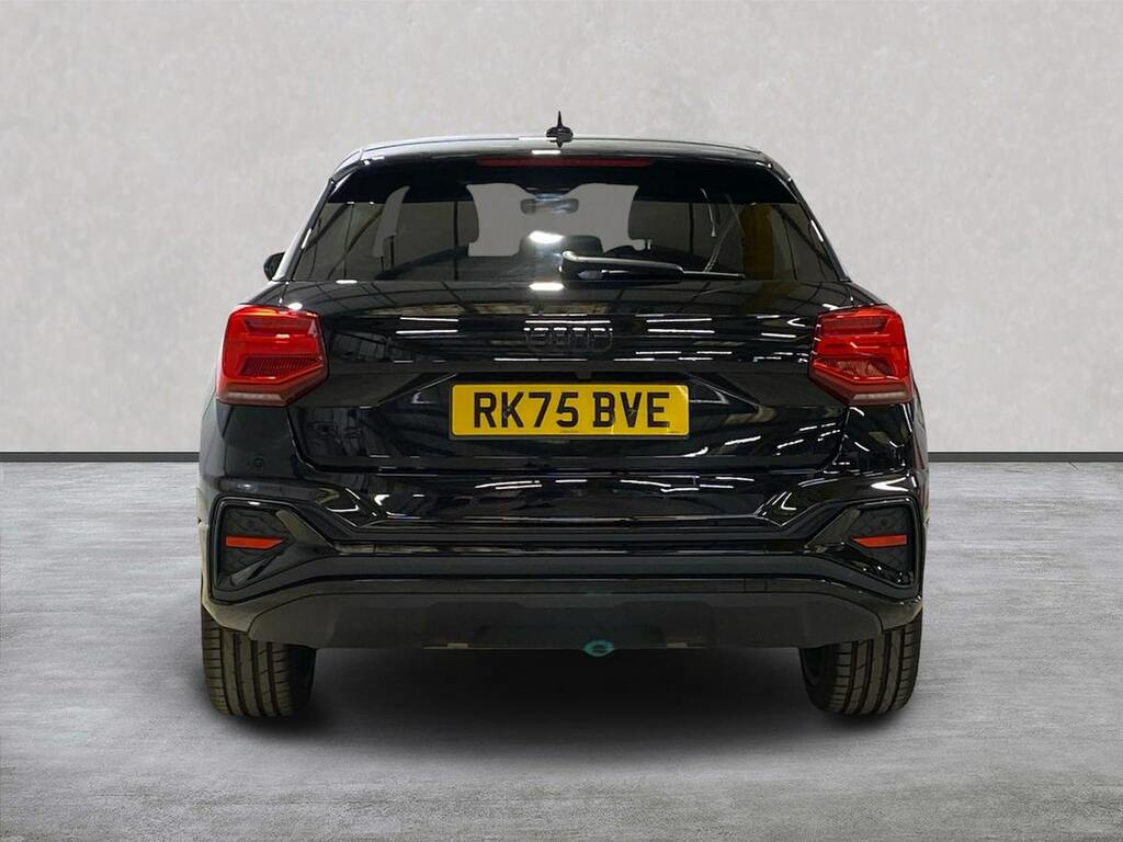 Audi Q2 1.5 Tfsi Cod 35 Black Edition Suv S Tro Black #4
