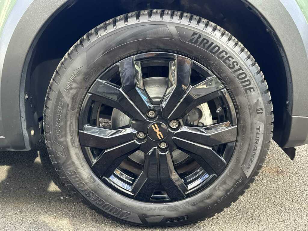 Dacia Jogger 1.6 Hev Extreme Green #6