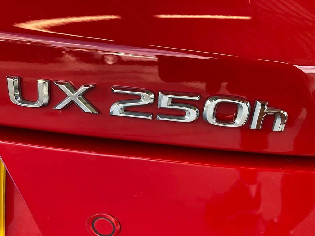 Lexus UX 2.0 300H Takumi E-cvt Euro 6 Ss White #29