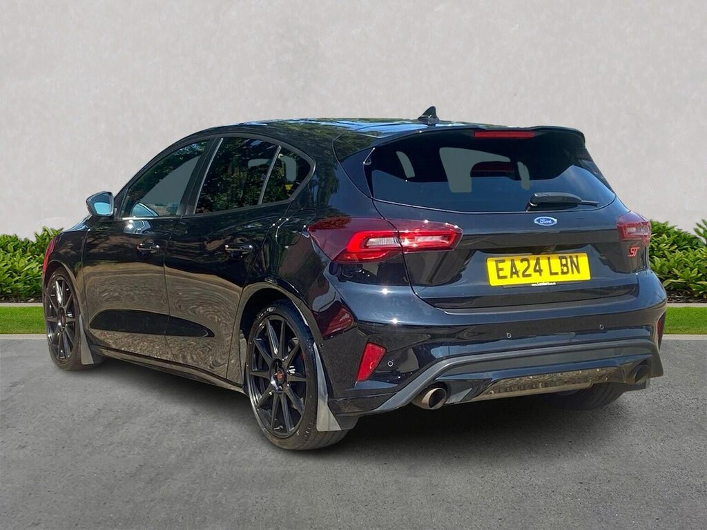 Ford Focus 2.3T Ecoboost St Hatchback Euro Black #2