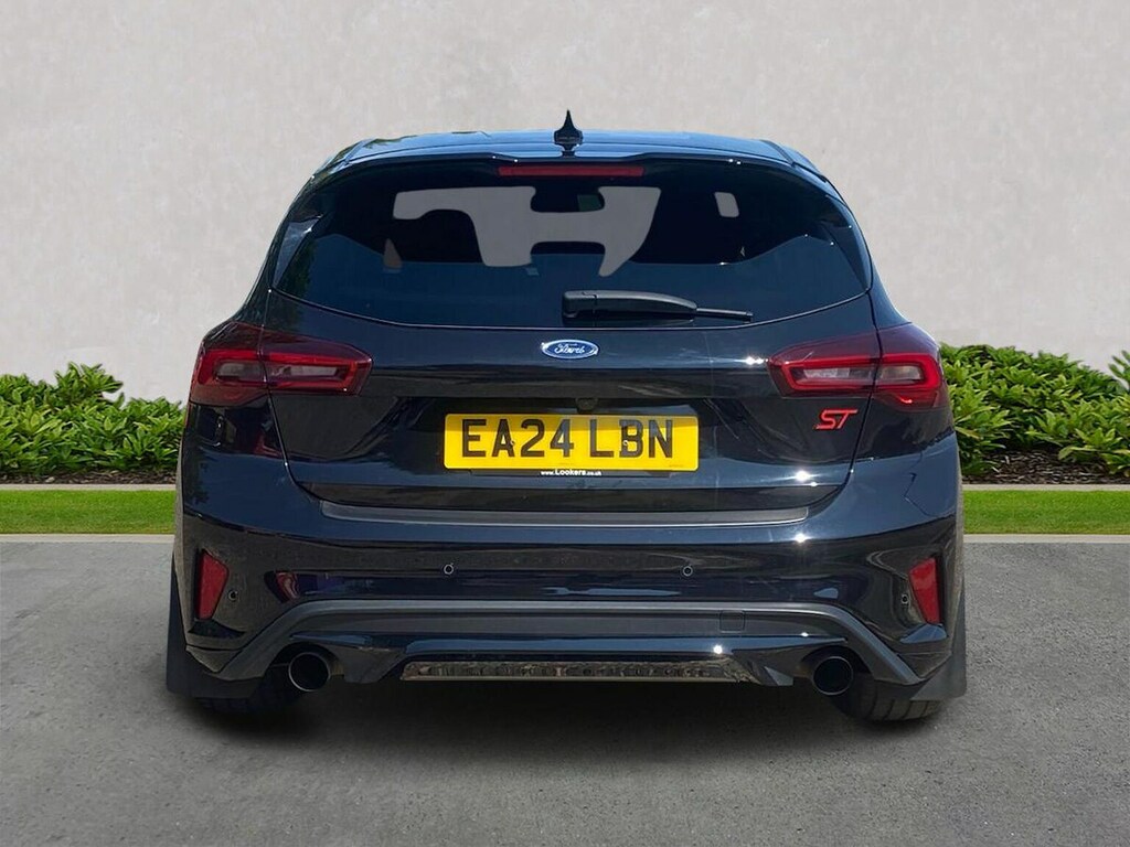 Ford Focus 2.3T Ecoboost St Hatchback Euro Black #4
