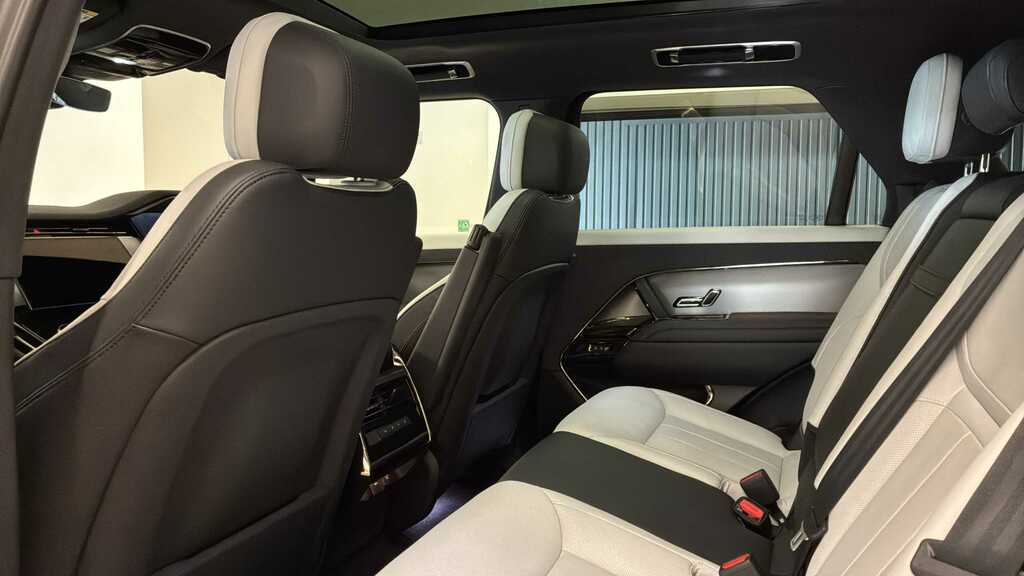 Land Rover Range Rover Sport 3.0 D300 Dynamic Se Blue #4
