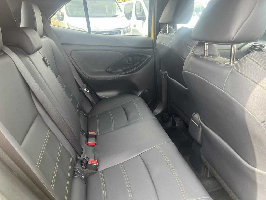 Toyota Yaris Cross Dynamic Blue #15