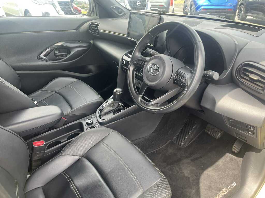 Toyota Yaris Cross Dynamic Blue #14
