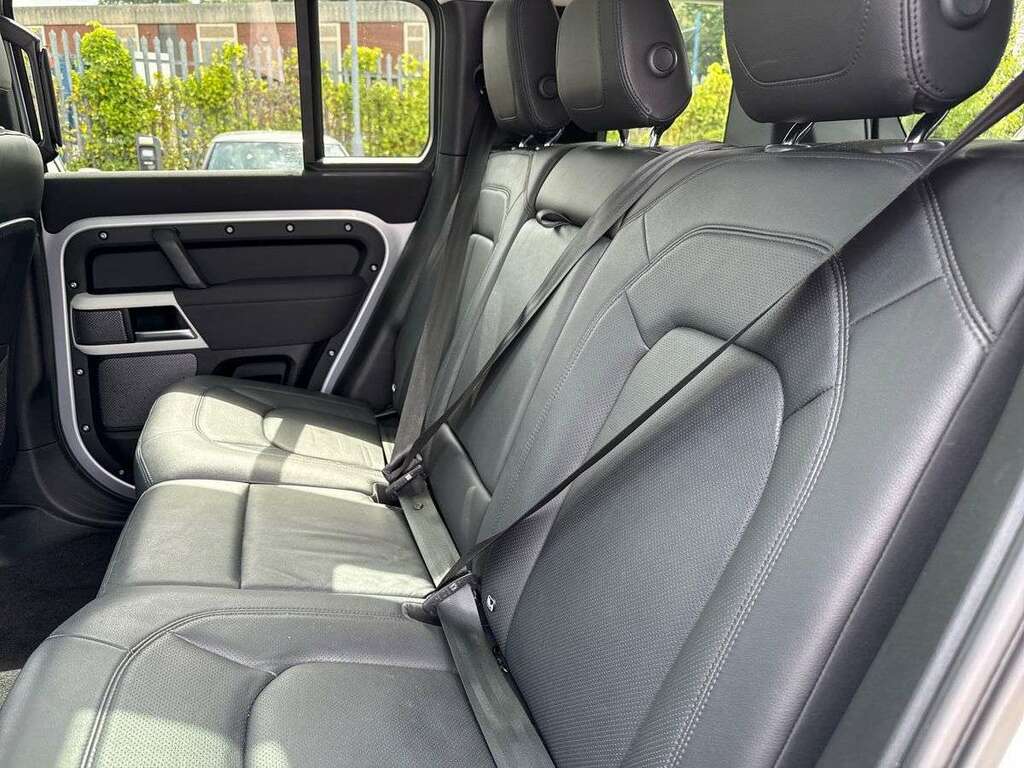 Land Rover Defender 110 3.0 D250 Hse 110 Green #16