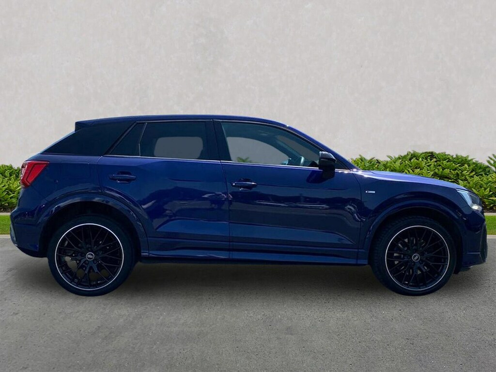 Audi Q2 1.5 Tfsi Cod 35 Black Edition Suv S Tro Blue #3