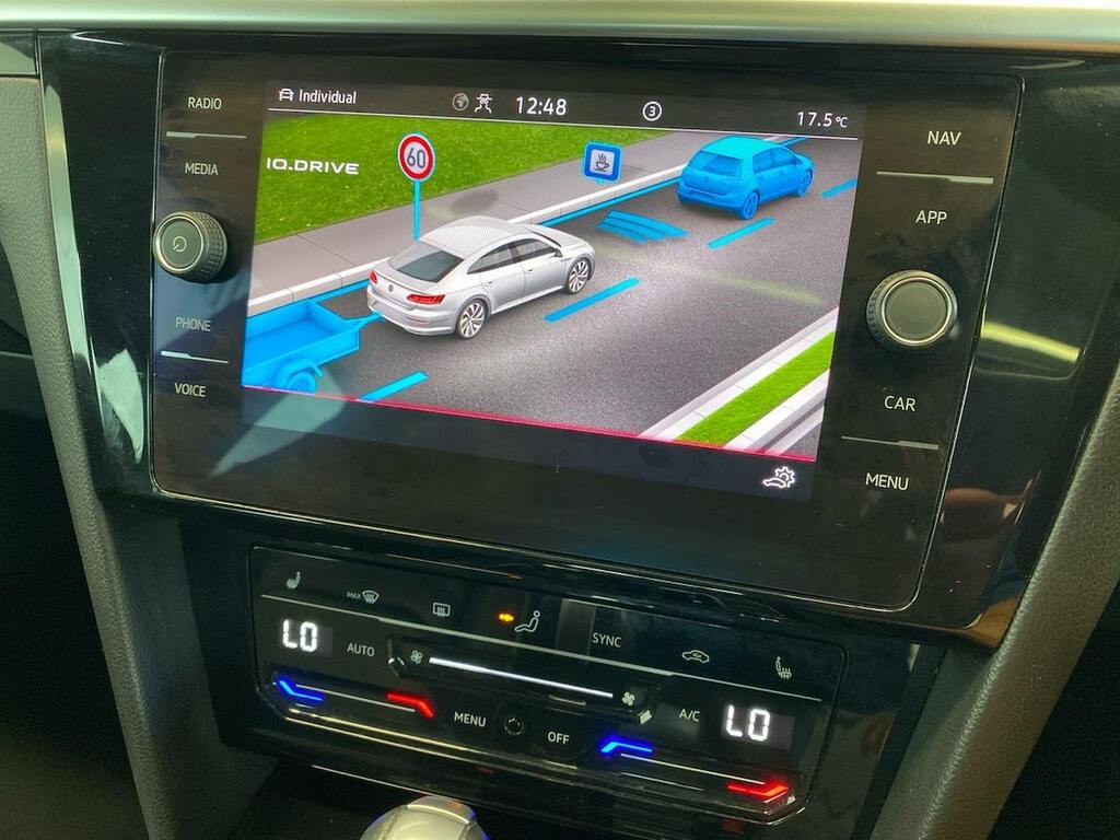 Volkswagen Arteon 2.0 Tsi R-line Dsg White #11