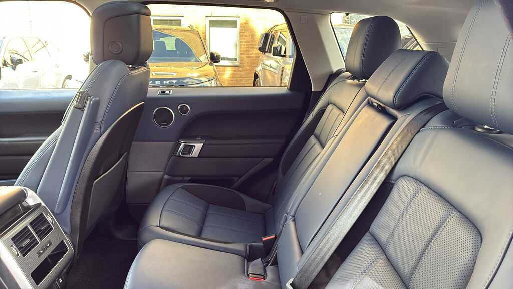 Land Rover Range Rover Sport 3.0 Sdv6 Hse Dynamic Grey #4