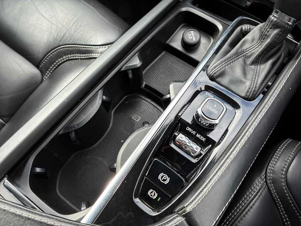Volvo XC90 2.0 D5 Powerpulse Inscription Awd Geartronic White #11