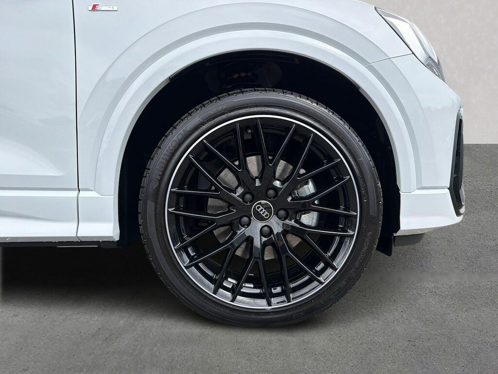 Audi Q2 35 Tfsi Black Edition S Tronic White #6