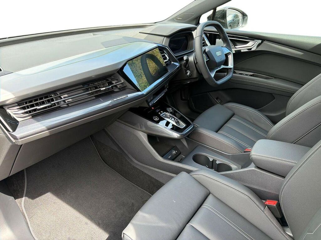 Audi Q4 E Tron Audi Q4 E-tron Estate 210Kw 45 82Kwh S Line Au Silver #7
