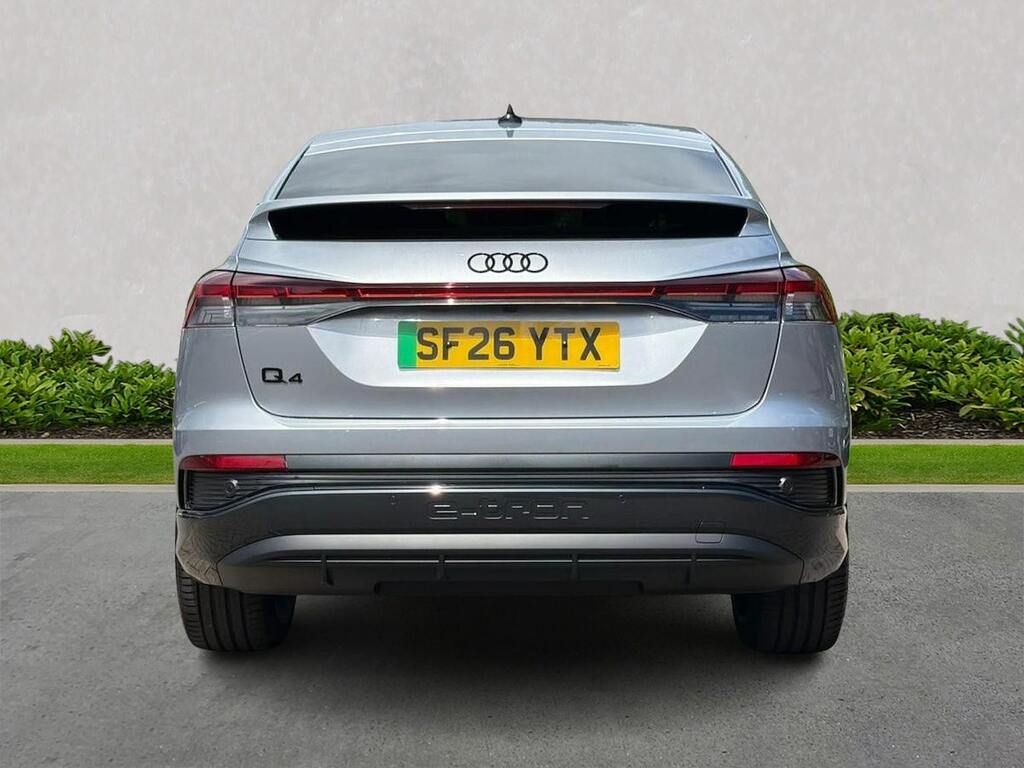 Audi Q4 E Tron 210Kw 45 82Kwh Black Edition Silver #4