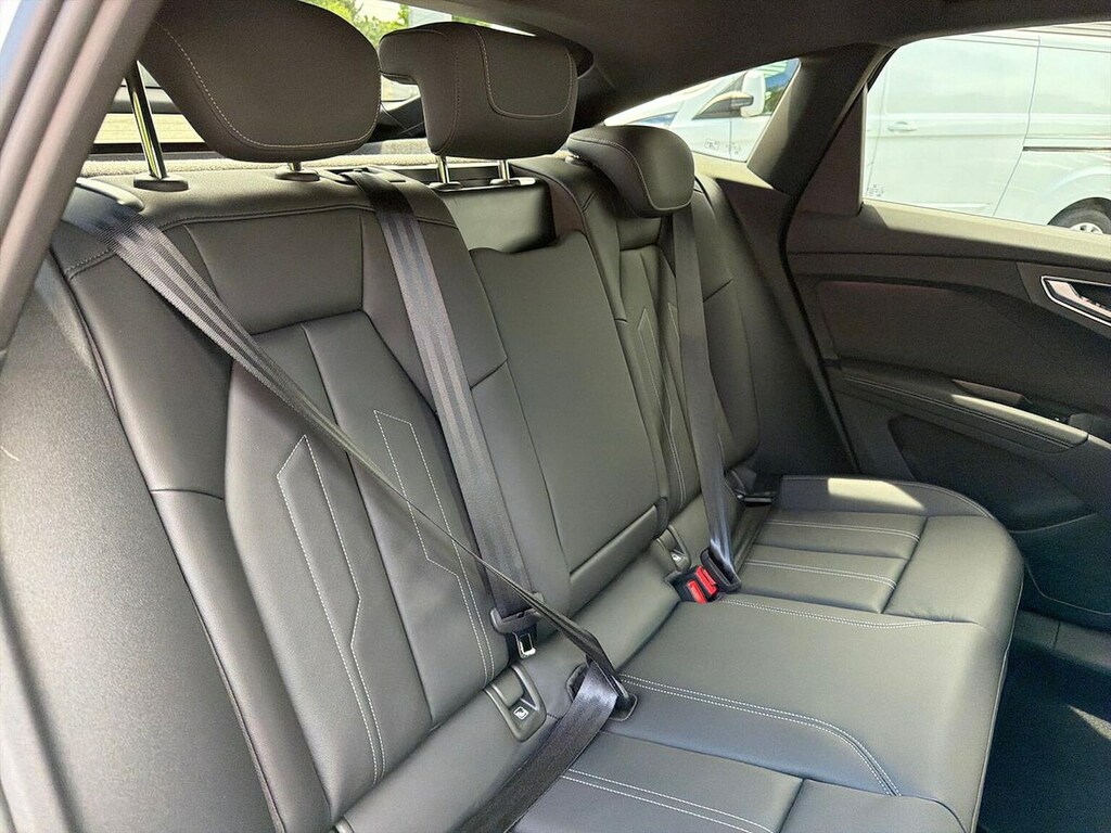 Audi Q4 E Tron Audi Q4 E-tron Estate 210Kw 45 82Kwh S Line Au Silver #16