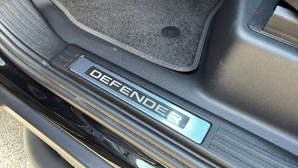 Land Rover Defender 110 3.0 D350 Hard Top X-dynamic Hse Green #34