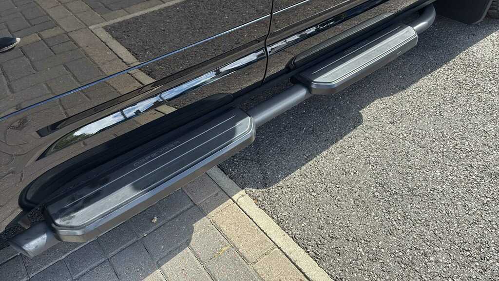 Land Rover Defender 110 3.0 D350 Hard Top X-dynamic Hse Green #36