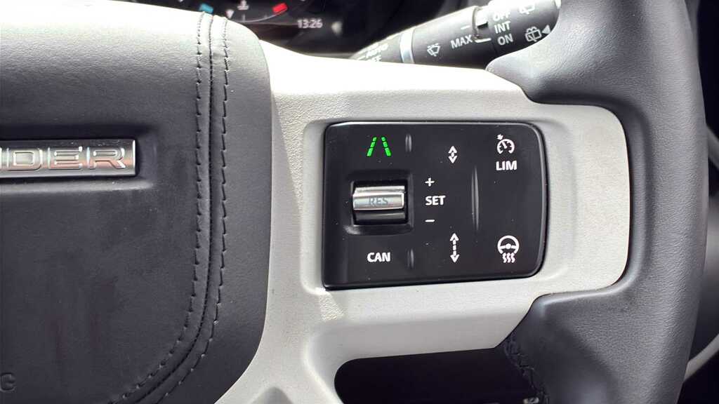 Land Rover Defender 110 P300e X-dynamic Hse Santorini Black Black #28