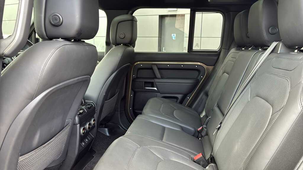 Land Rover Defender 110 3.0 D350 X-dynamic Hse 110 7 Seat Brown #4