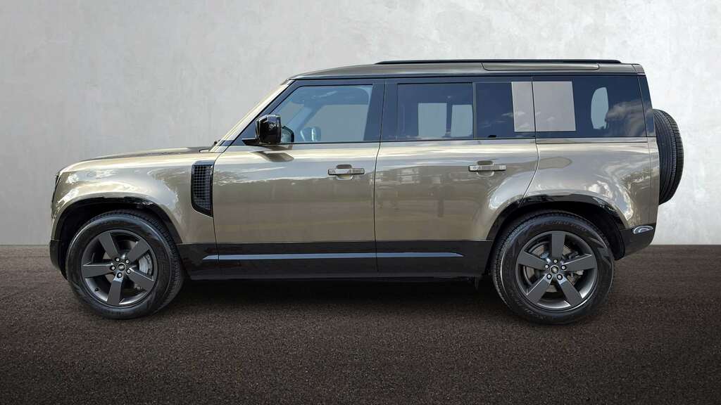 Land Rover Defender 110 P300e X-dynamic Hse Santorini Black Black #23