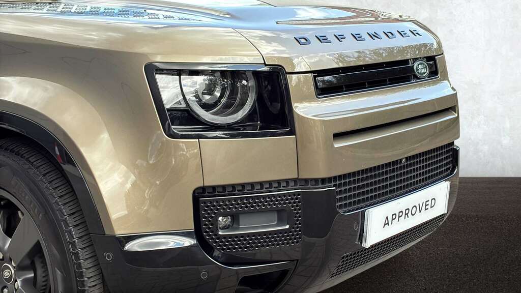 Land Rover Defender 110 P300e X-dynamic Hse Santorini Black Black #21