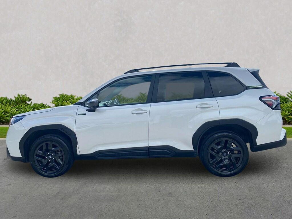 Subaru Forester 2.0 I E-boxer Field Suv Hybrid Lineartr White #3