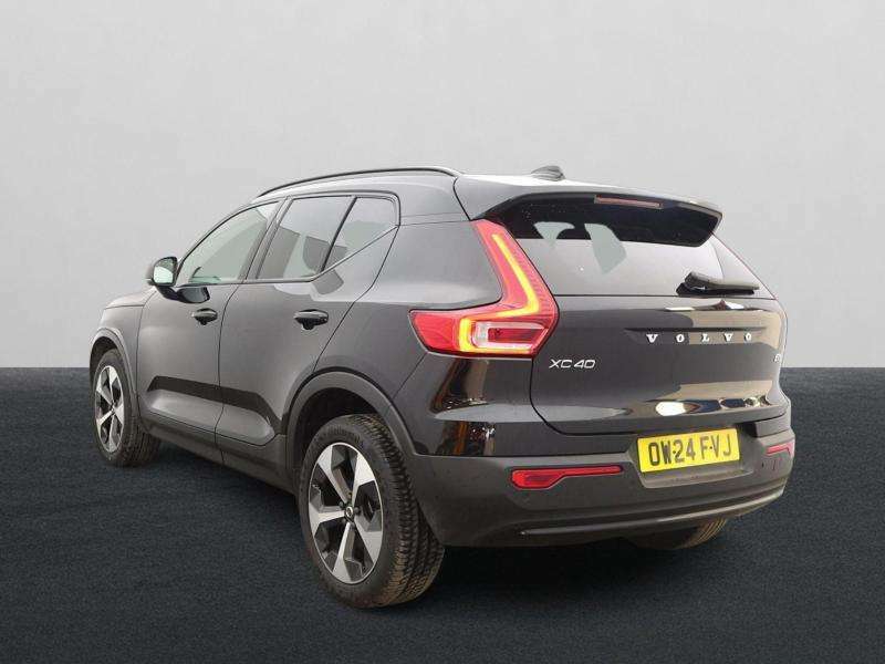 Volvo XC40 2.0 B3p Plus Dark Black #2