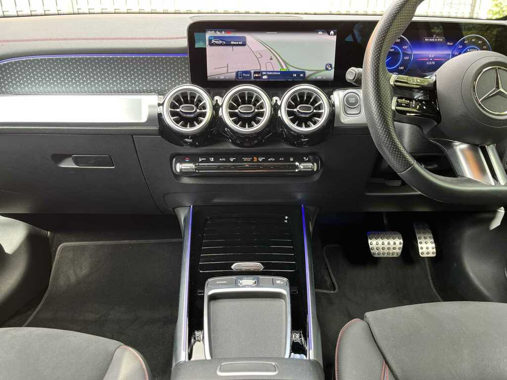 Mercedes-Benz EQB Eqb 300 66.5Kwh Amg Line Premium 4Matic White #13