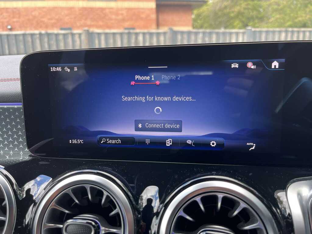 Mercedes-Benz EQB Eqb 300 66.5Kwh Amg Line Premium 4Matic White #41