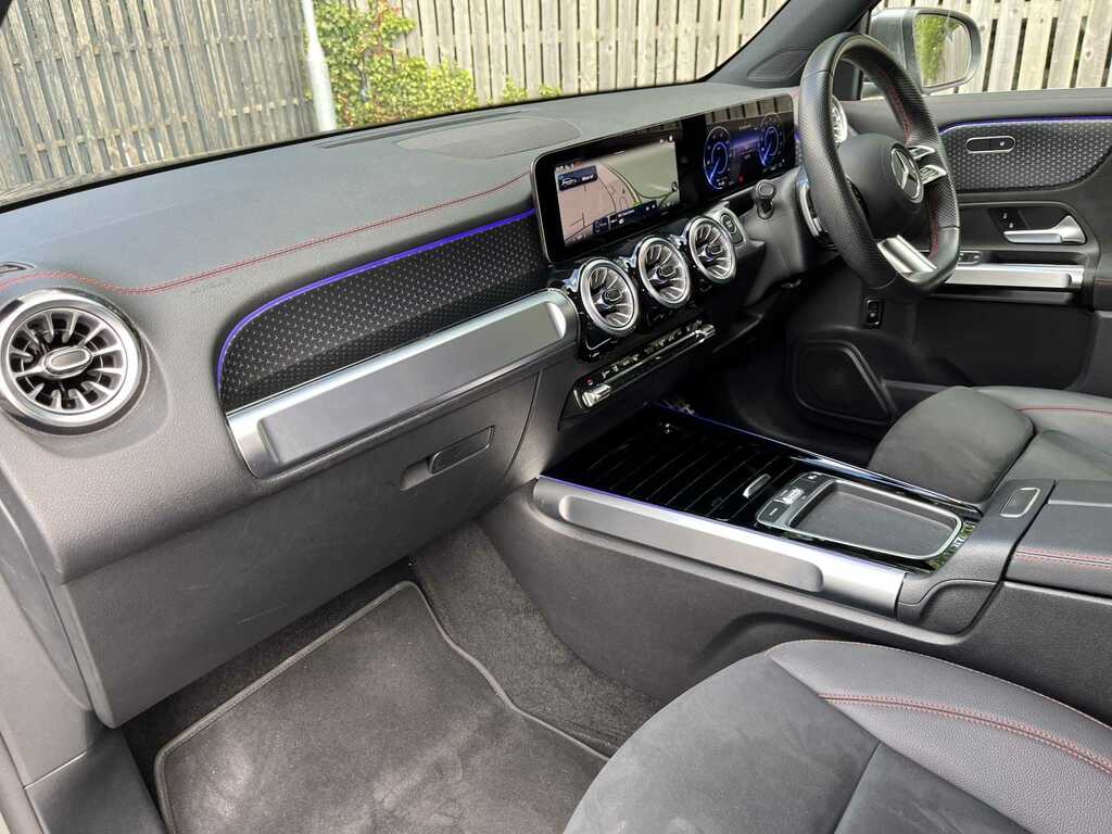 Mercedes-Benz EQB Eqb 300 66.5Kwh Amg Line Premium 4Matic White #7