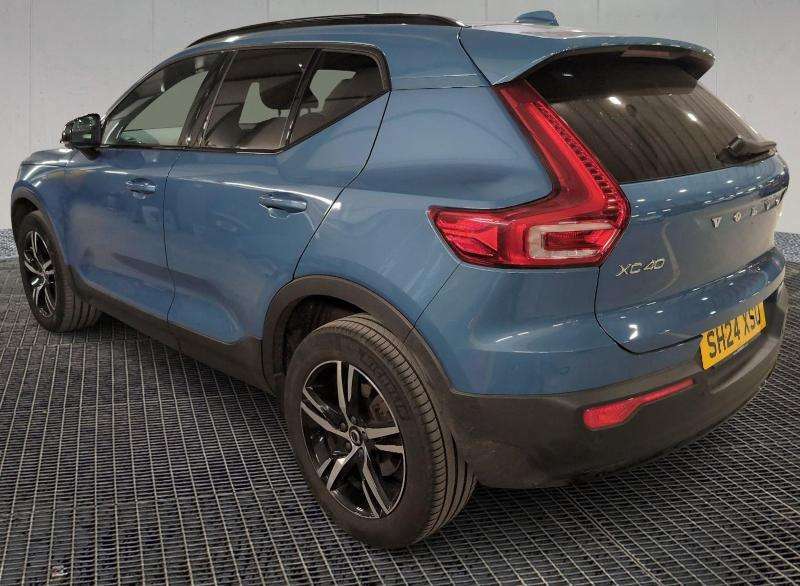 Volvo XC40 2.0 B3p Plus Dark Blue #3