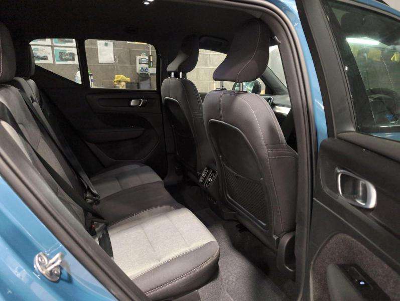 Volvo XC40 2.0 B3p Plus Dark Blue #5
