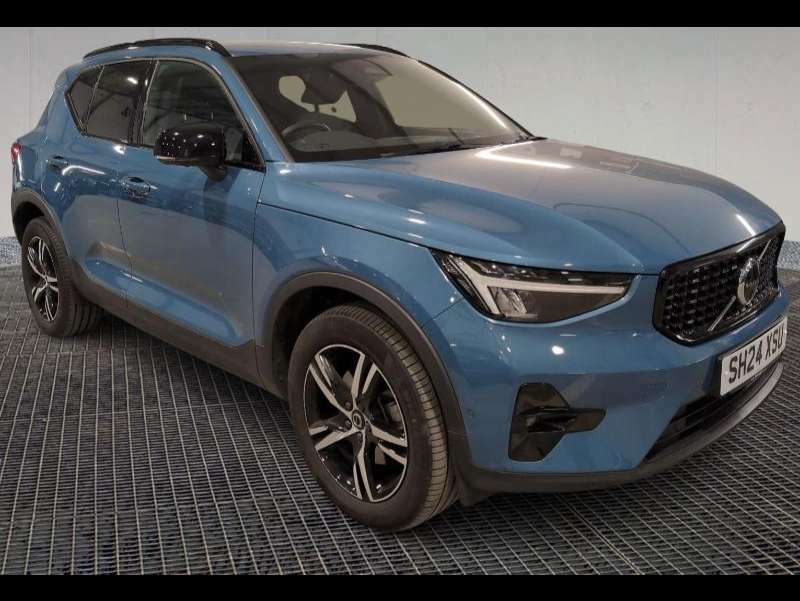 Volvo XC40 2.0 B3p Plus Dark Blue