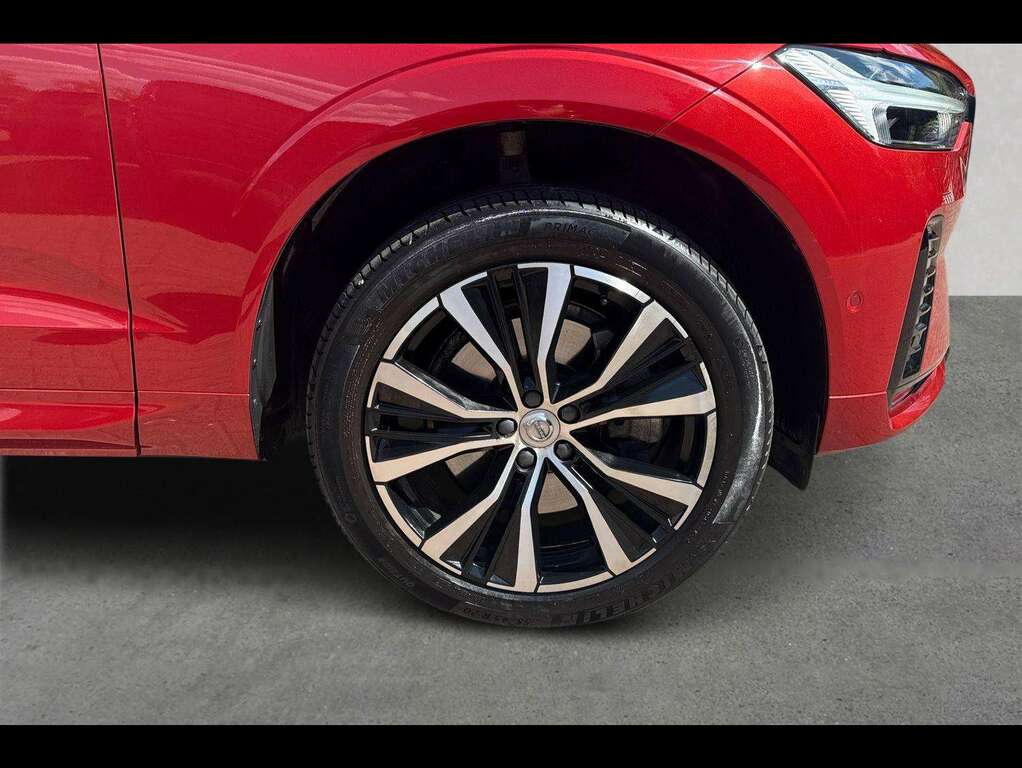Volvo XC60 2.0 B5p Ultimate Dark Awd Geartronic Red #6