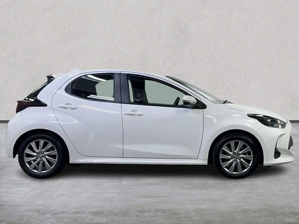 Toyota Yaris 1.5 Vvt-h Icon Hatchback Hybrid E-cvt E White #3