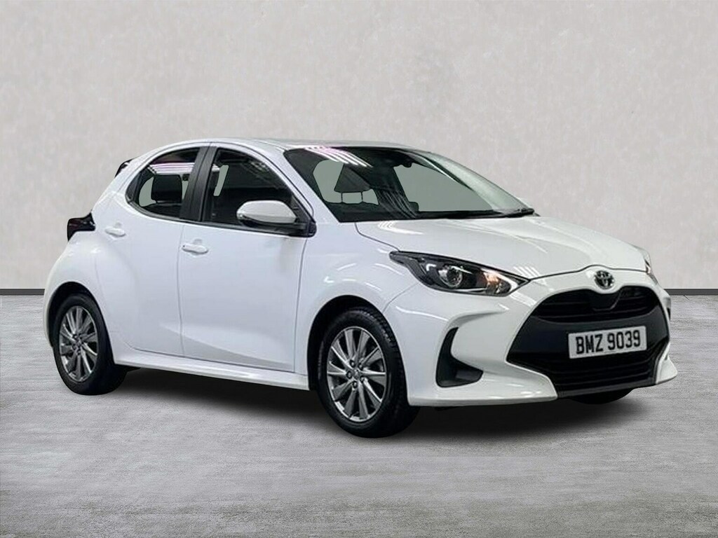 Toyota Yaris 1.5 Vvt-h Icon Hatchback Hybrid E-cvt E White