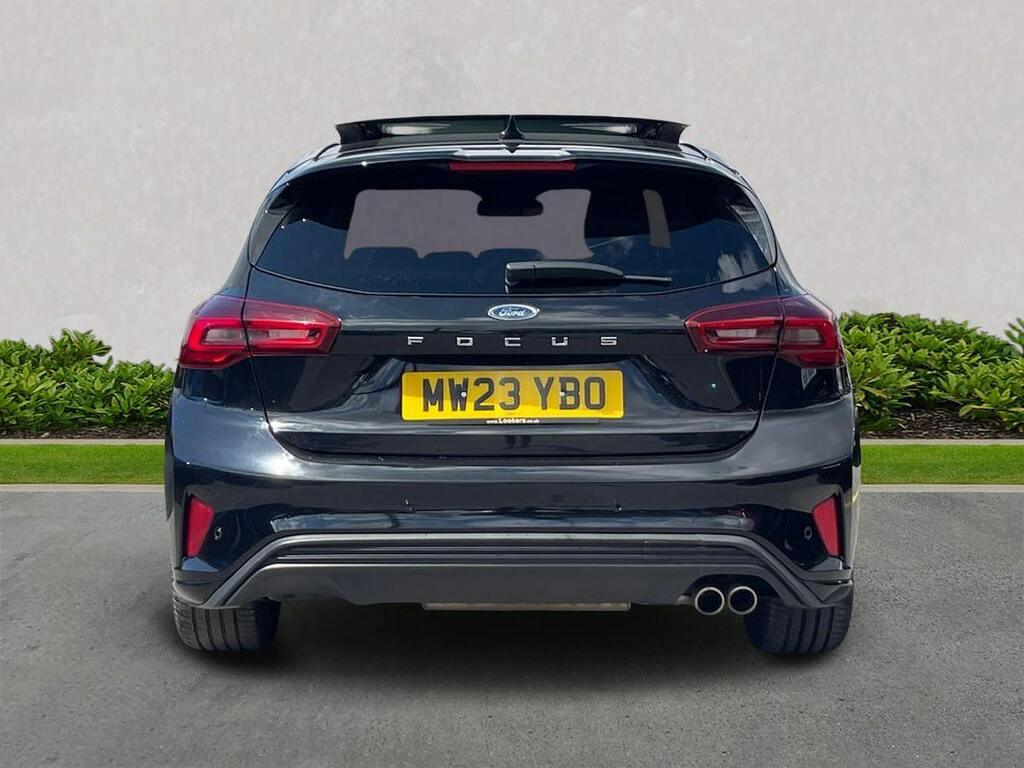 Ford Focus 1.5 Ecoblue St-line Vignale Black #4