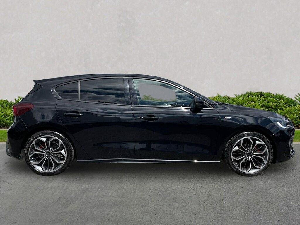 Ford Focus 1.5 Ecoblue St-line Vignale Black #3