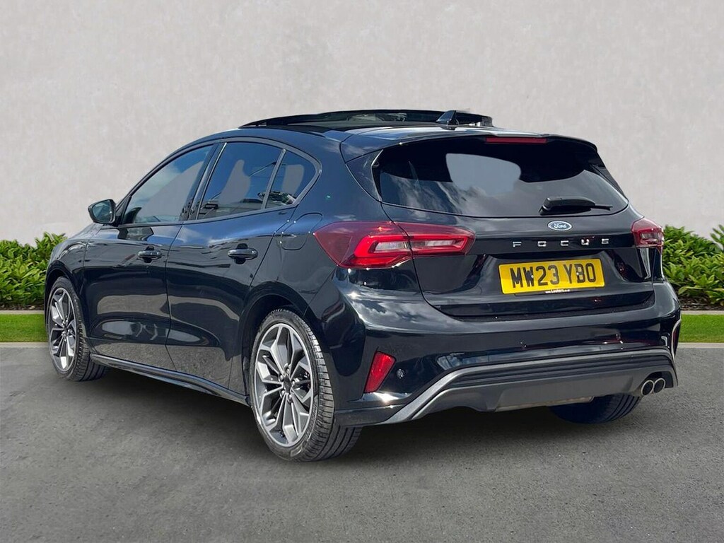 Ford Focus 1.5 Ecoblue St-line Vignale Black #2