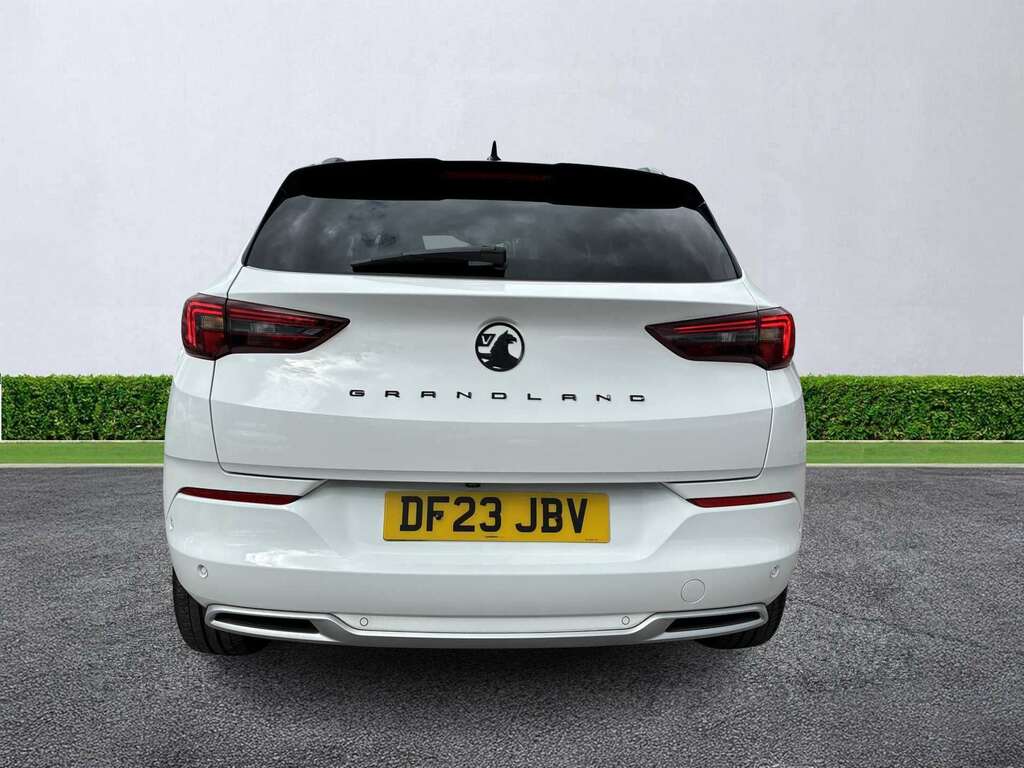Vauxhall Grandland 1.2 Turbo Ultimate White #4