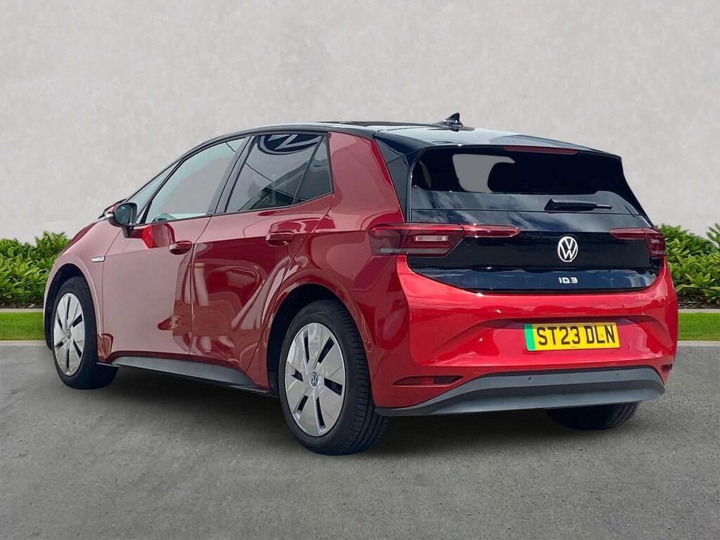 Volkswagen ID.3 Pro Performance 58Kwh Family Hatchback Electri Red #2