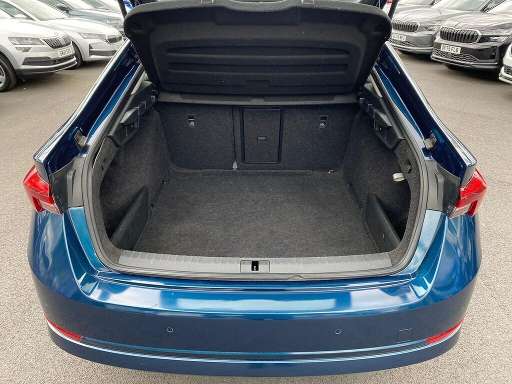 Skoda Octavia Skoda Estate 1.0 Tsi E-tec Se Dsg Blue #17