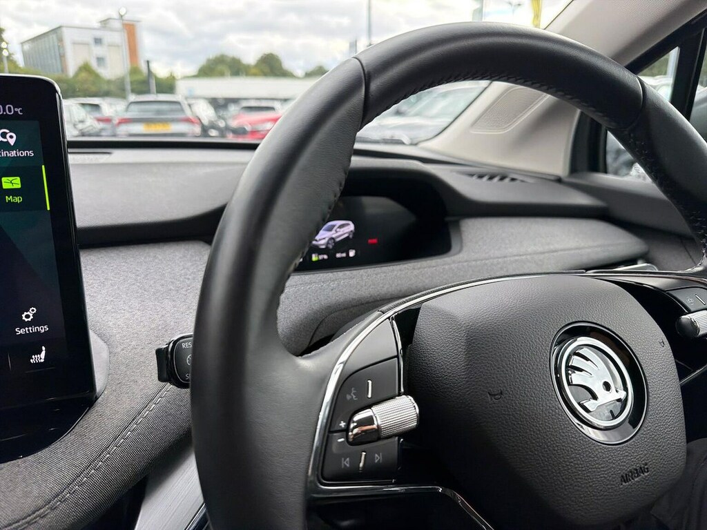 Skoda ENYAQ Iv E 179Ps 60 62 Kwh White #10