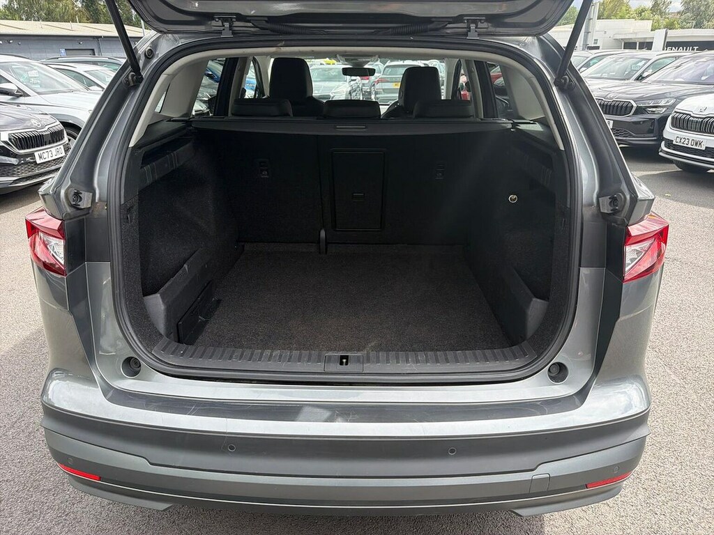 Skoda ENYAQ Iv E 179Ps 60 62 Kwh White #17