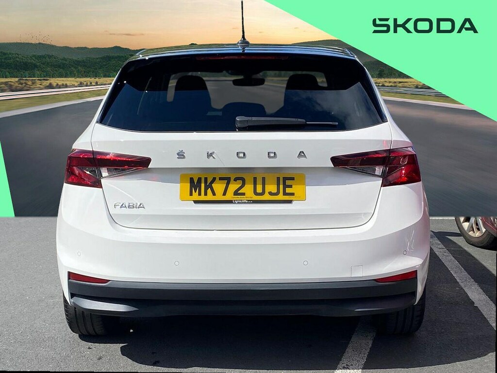 Skoda Fabia 1.0 Mpi Colour Edition Hatchback White #4