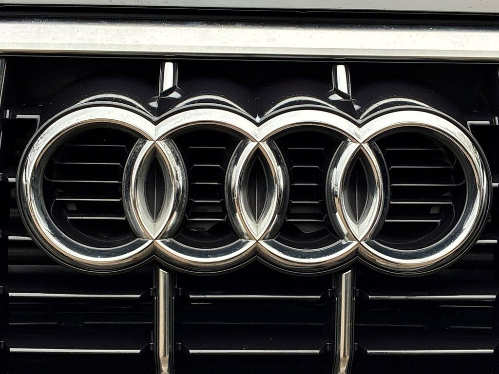 Audi Q3 40 Tdi 200 Quattro Black Edition S Troniccs Grey #33