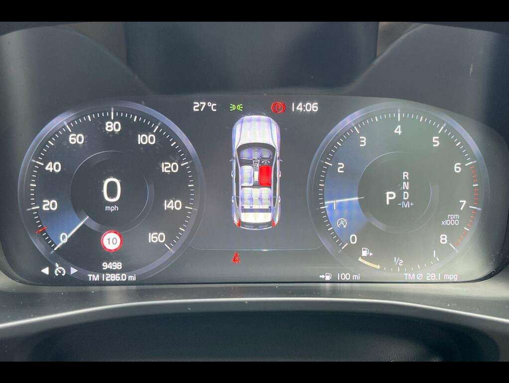 Volvo XC40 1.5 T3 163 R Design Geartronic Climate Pack Silver #10