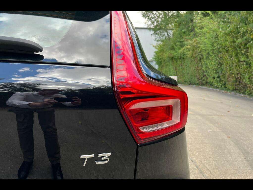 Volvo XC40 1.5 T3 163 R Design Geartronic Climate Pack Silver #36