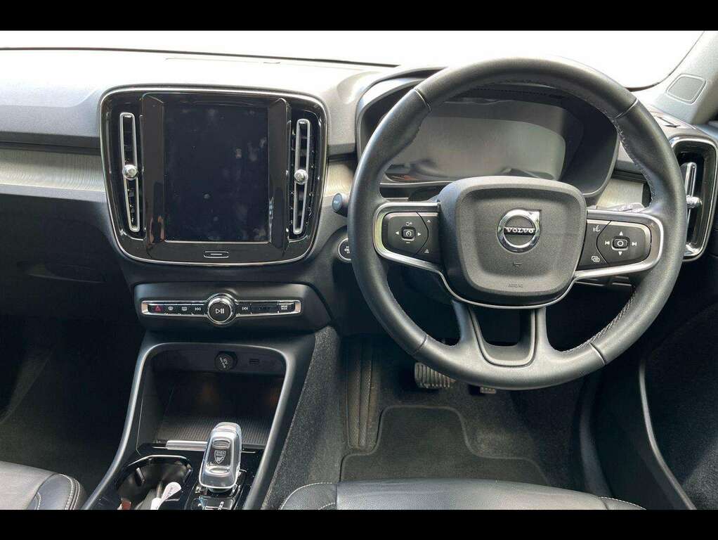 Volvo XC40 1.5 T3 163 R Design Geartronic Climate Pack Silver #9