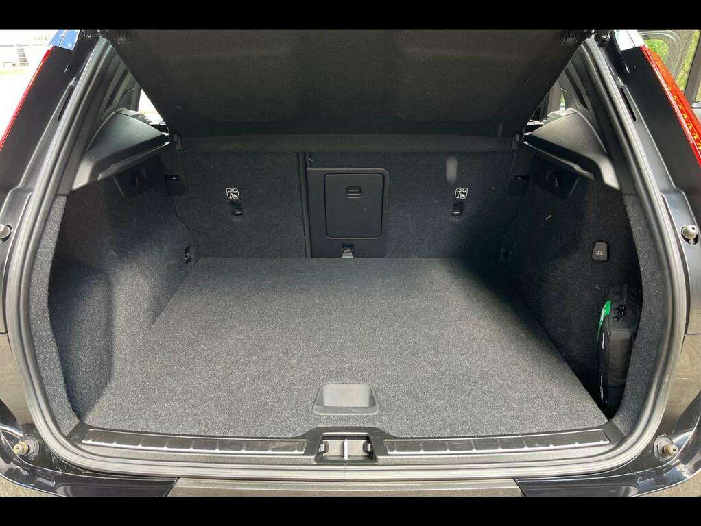 Volvo XC40 1.5 T3 163 R Design Geartronic Climate Pack Silver #17