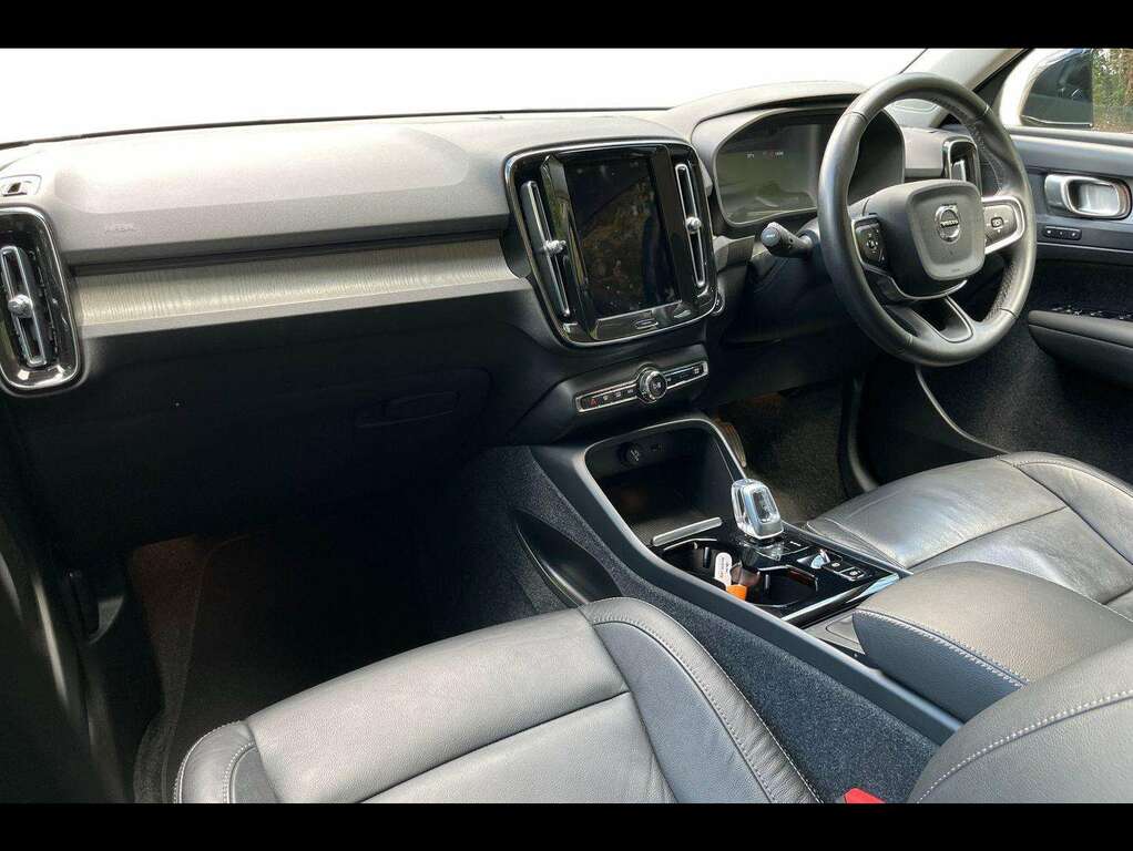 Volvo XC40 1.5 T3 163 R Design Geartronic Climate Pack Silver #7